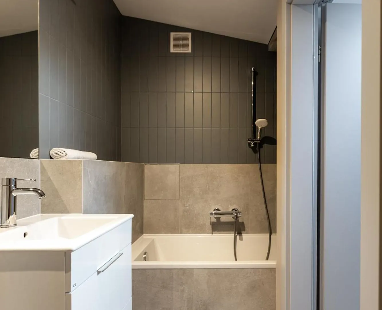 Spacious Apartment 11 Pax, Vistula River - Fragola Apartments Krakow