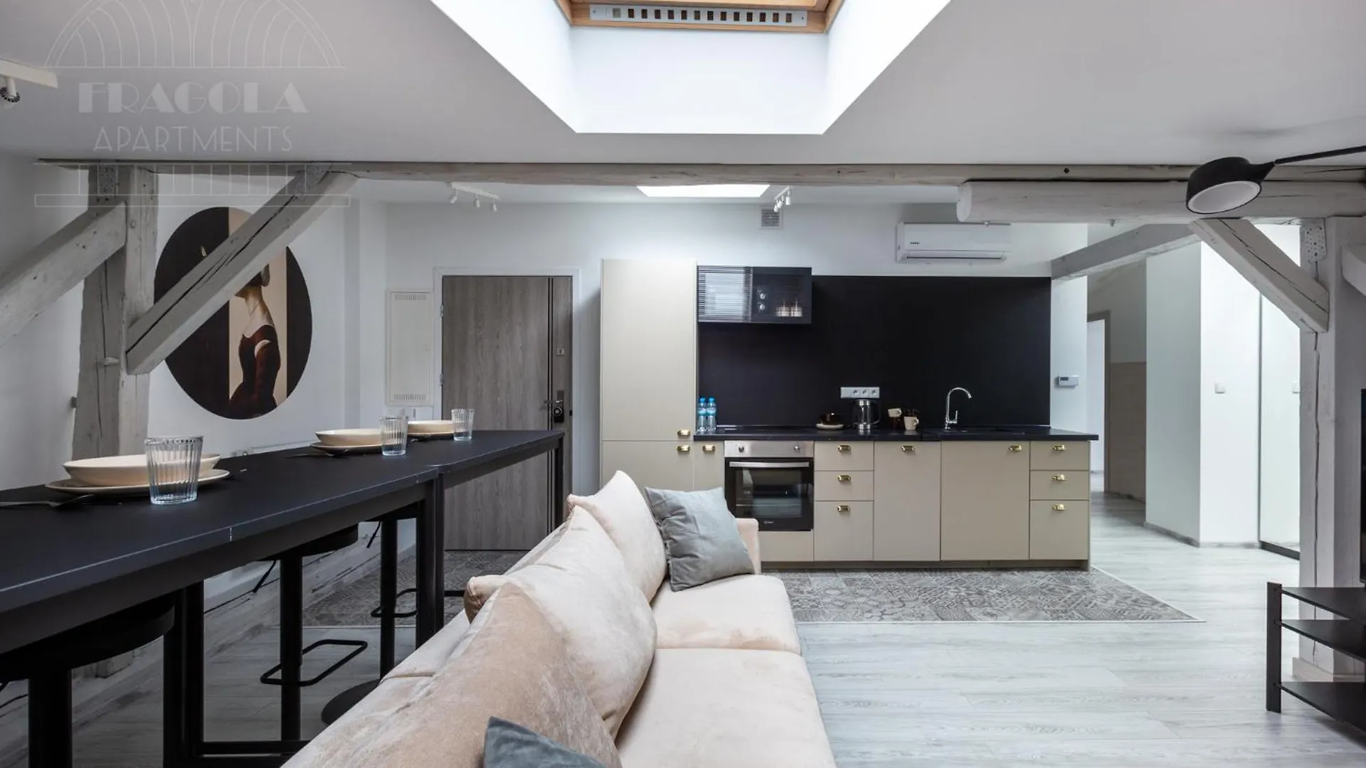 Spacious Apartment 11 Pax, Vistula River - Fragola Apartments Krakow